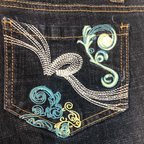 Rocawear Denim Bermuda Shorts Junior 11 - Picture 9 of 11